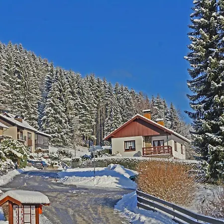 Das-urlaubszuhause-fuer-familien-grossfamilien-mehrfamilien-und-kleine-gruppen-bis-zum-12-personen-mit-vielen-unterhaltungsmoeglichkeiten-im-harz Sieber