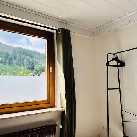 Casa vacanze Das-urlaubszuhause-fuer-familien-grossfamilien-mehrfamilien-und-kleine-gruppen-bis-zum-12-personen-mit-vielen-unterhaltungsmoeglichkeiten-im-harz *