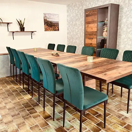 Das-urlaubszuhause-fuer-familien-grossfamilien-mehrfamilien-und-kleine-gruppen-bis-zum-12-personen-mit-vielen-unterhaltungsmoeglichkeiten-im-harz Casa vacanze