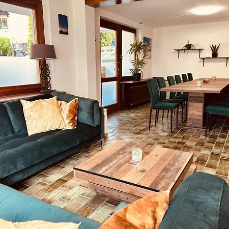 Casa vacanze Das-urlaubszuhause-fuer-familien-grossfamilien-mehrfamilien-und-kleine-gruppen-bis-zum-12-personen-mit-vielen-unterhaltungsmoeglichkeiten-im-harz